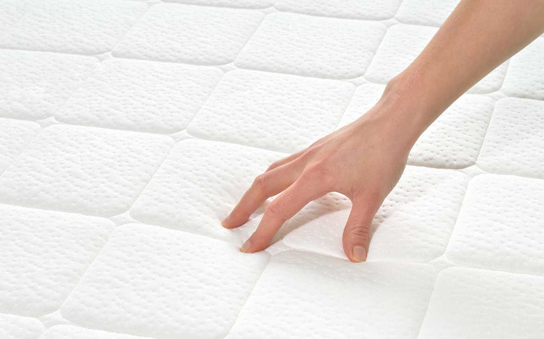 אל תהיו קשים: כך תדעו אם לבחור מזרון קשה או גמיש