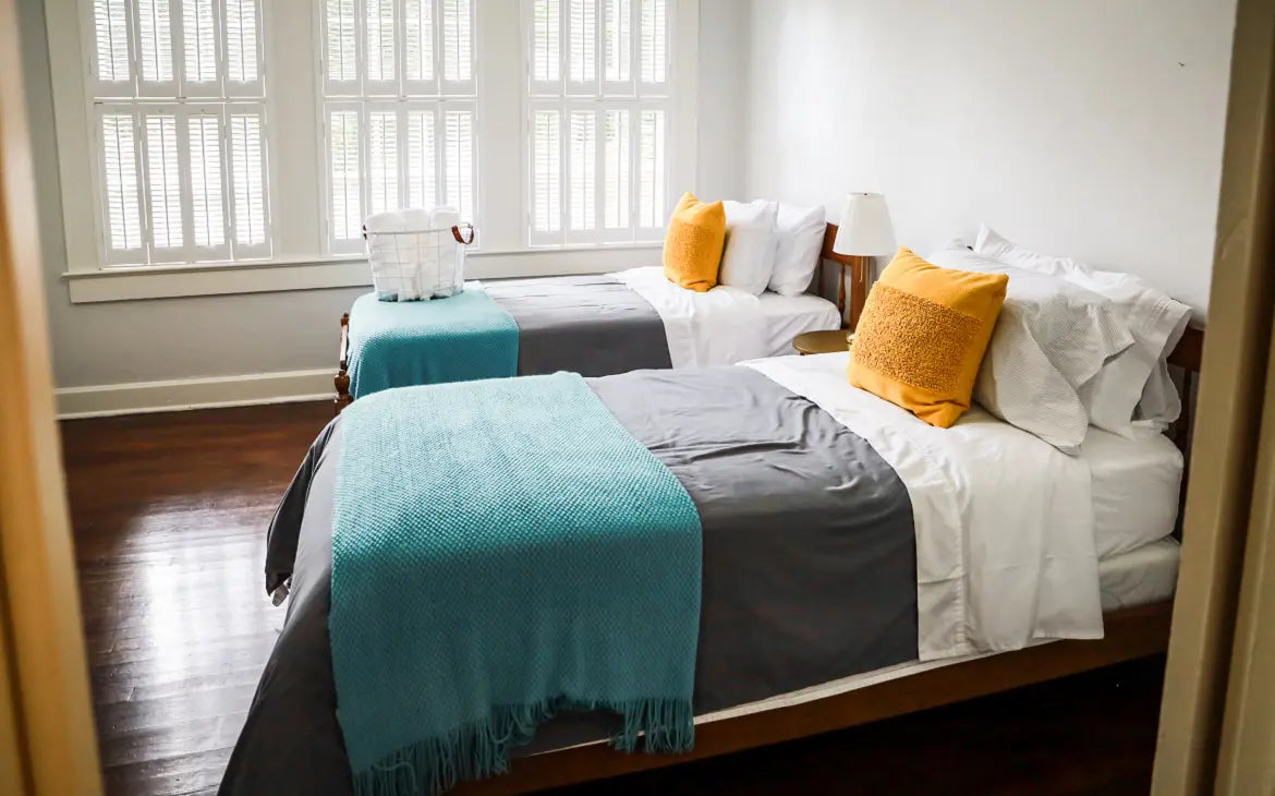 חג למארחים: כשהאורחים נשארים לישון בבית